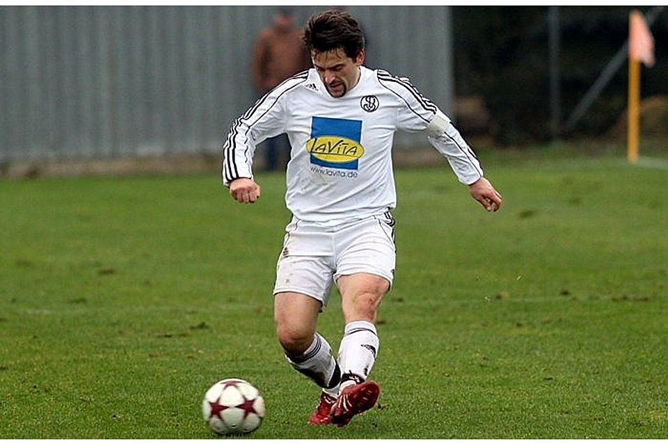 Kapitän Beppo Cafariello brachte die SpVgg Landshut mit 1:0 in Führung.