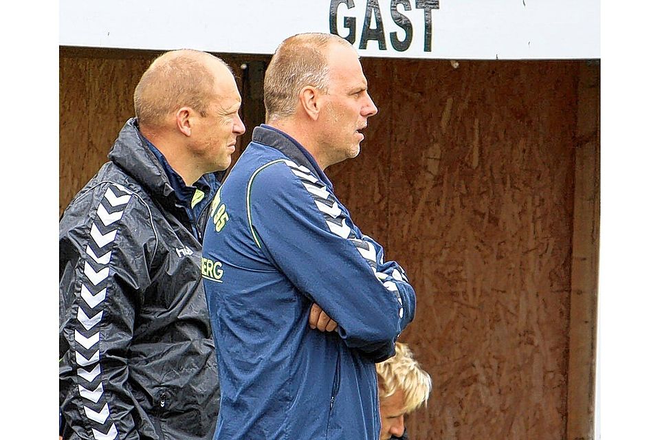 Schönbergs Trainer Axel Rietentiet (r.) und sein Co. Axel Giere  haderten zuletzt mit der Chancenauswertung ihres Teams. Taken