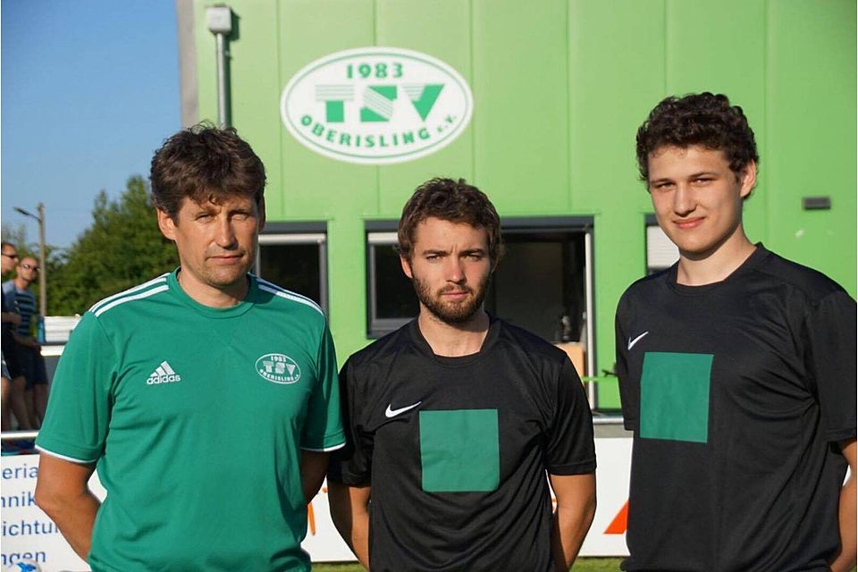 TSV Oberistling mit Ihrem neuen Trainer der 1. Mannschaft:  Metz Ewald mit zwei Neuzugängen Grätz Tobias (mitte) und Metz Michael (rechts)