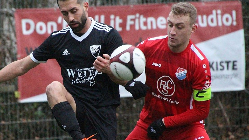 Linus Zakrzewski (rechts) wechselt zum VfL Alfter.