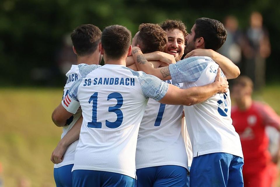 Da kommt Freude auf: Die SG Sandbach ist derzeit das Maß aller Dinge in der Fußball-A-Liga Odenwald. Foto: Joaquim Ferreira Da kommt Freude auf: Die SG Sandbach ist derzeit das Maß aller Dinge in der Fußball-A-Liga Odenwald. Foto: Joaquim Ferreira