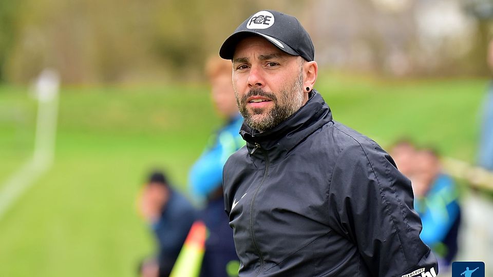 Pascal Spöri, seit dem Winter Chefcoach des FC Emmendingen, will mit einem Dreier in Reute die Serie fortsetzen und weiter ungeschlagen bleiben.