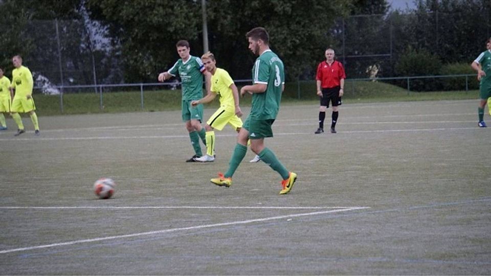 F: Groundgeflüster