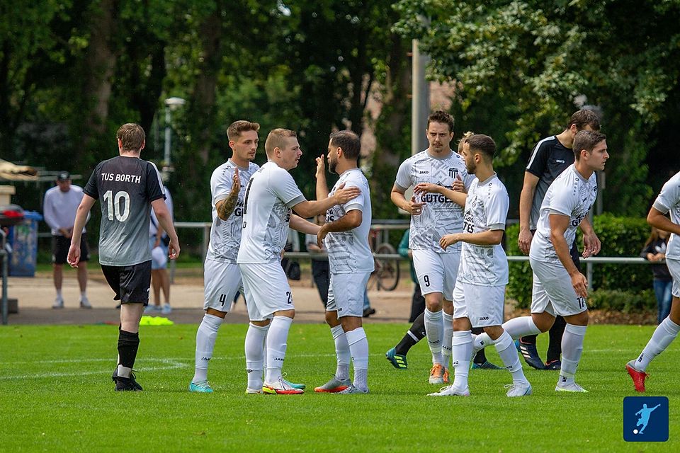 Fusionsverein 1. FC Lintfort feierte am Wochenende eine erfolgreiche Premiere gegen TuS Borth. 