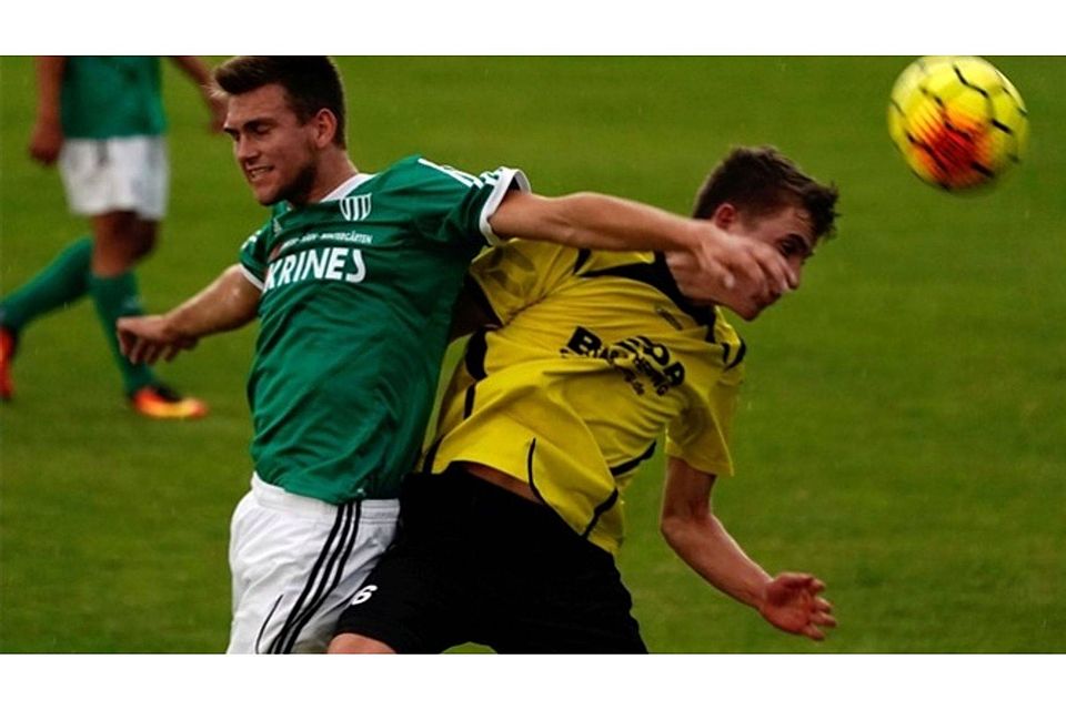 Der FC Amberg kämpft tapfer, doch Punkte sprangen bisher nur drei raus.  Foto: Rothe