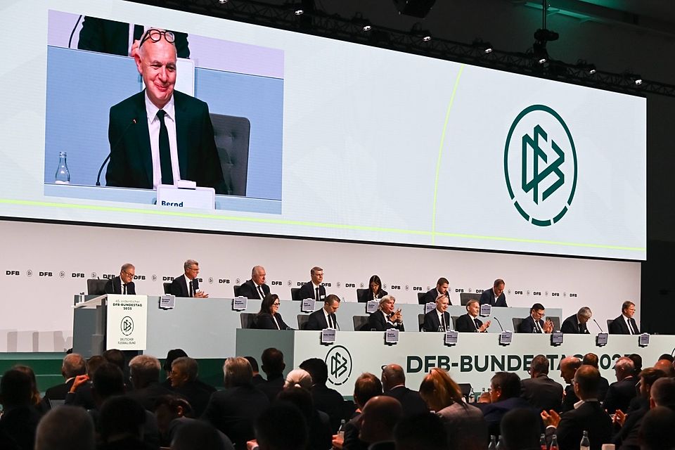 Das neugewählte Präsidium des DFB 2025. Das neugewählte Präsidium des DFB 2025.