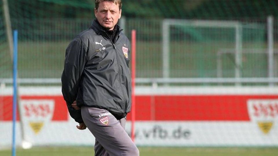 Rainer Widmayer könnte noch in der Winterpause beim VfB Stuttgart einsteigen. Foto: Baumann