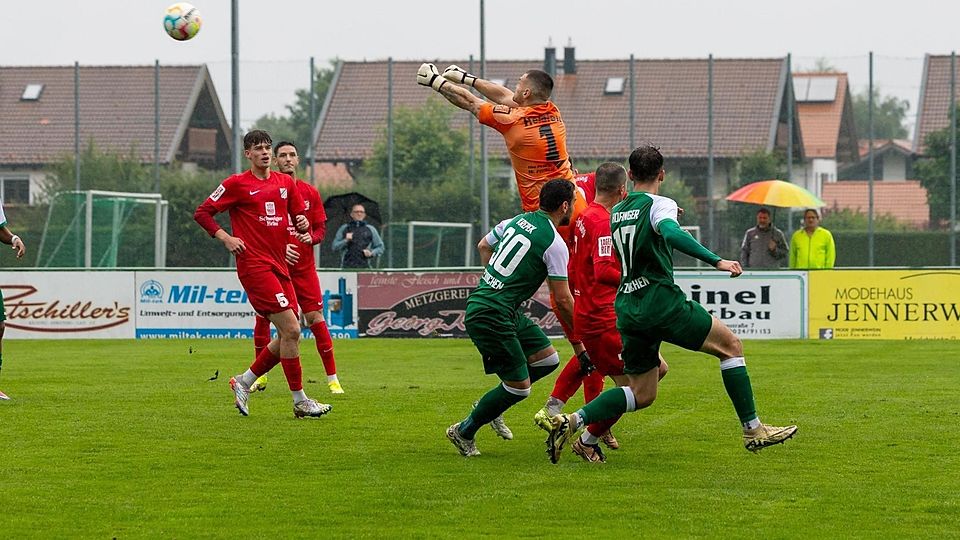 Fußball Bezirksliga - TuS Holzkirchen - VfB Forstinning
