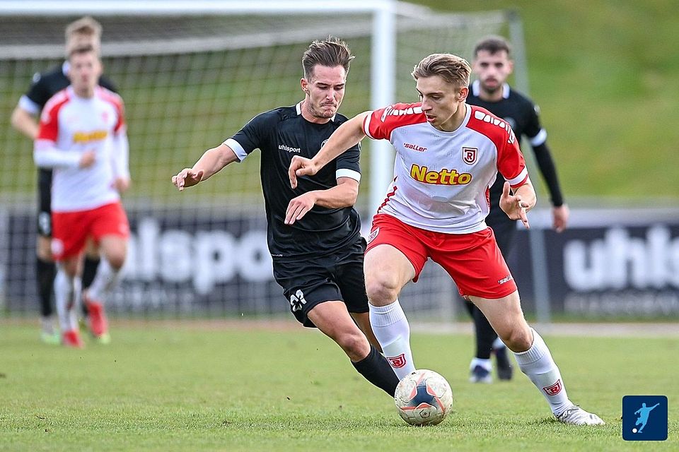 Beim SSV Jahn Regensburg war Weiderer (am Ball) einige Jahre Beim SSV Jahn Regensburg war Weiderer (am Ball) einige Jahre