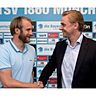 Trainer Daniel Bierofka (l.) darf sich freuen: Geschäftsführer Markus Fauser meldet Vollzug bei sieben Spielern. Foto: dpa