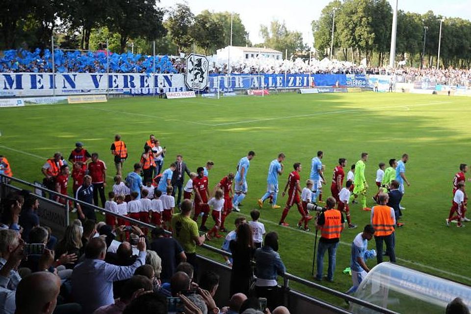 Der TSV 1860 München spielt mal wieder in Memmingen.