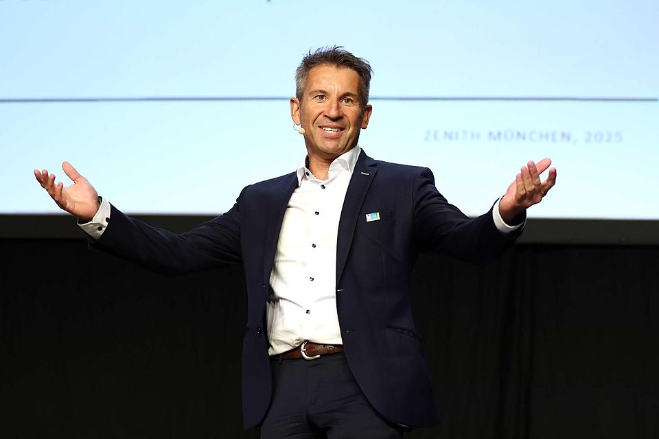 Wer hat uns gekauft? Selbst der neue Präsident Gernot Mang tappt im Dunkeln. Wer hat uns gekauft? Selbst der neue Präsident Gernot Mang tappt im Dunkeln.