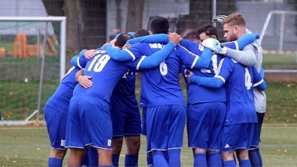 In der A-Liga gut im Rennen, aus dem Pokal ausgeschieden: Die Spieler des TuS Dotzheim. Archivfoto: Udo Parker