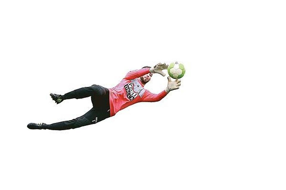 Flugeinlage: Jannik Zohrabian (22) im VfL-Trikot Piet Meyer