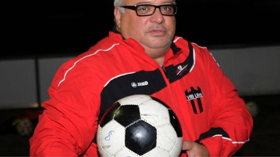 Aufbauhelfer beim VfB: Sebastiano „Nello“ Testa.  Rudi Apprich