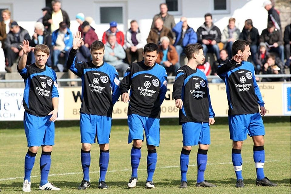 2:1 - Die Schwarz-Blauen siegen gegen Bamberg. F: Buchholz