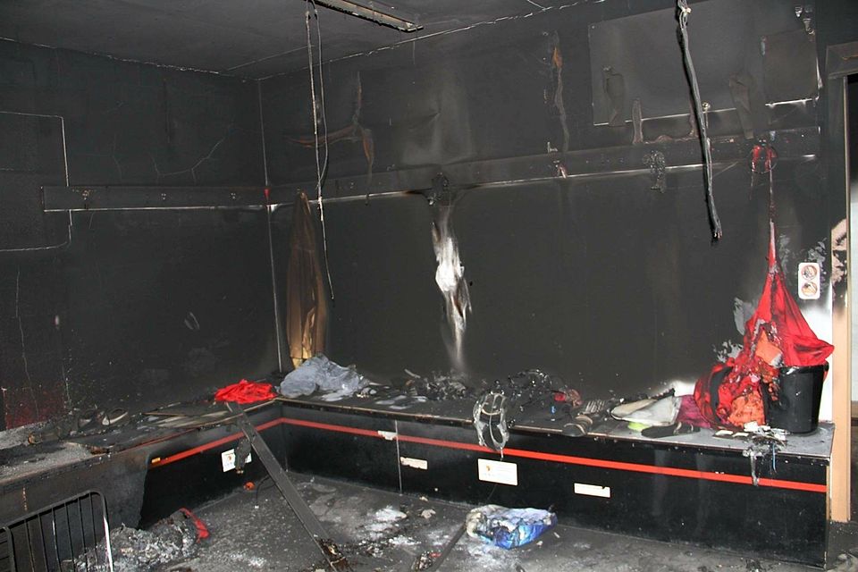 Die ausgebrannte Kabine von Lok Brandenburg.  Foto: Verein