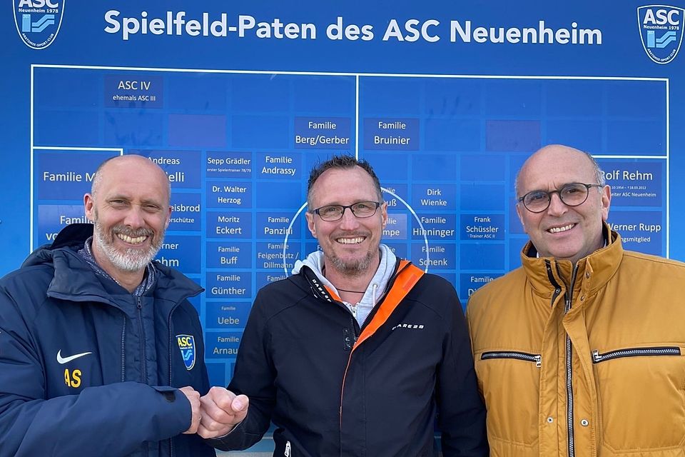 Marc Saggau (m.) ist der neue Sportliche Leiter beim ASC. Links Alexander Stiehl und rechts Dr. Werner Rupp.