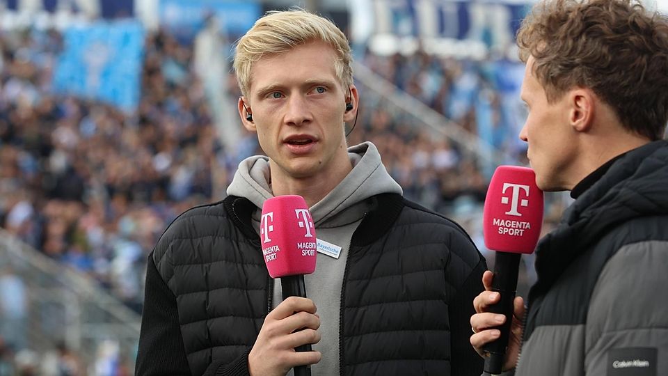 Raphael Schifferl (li.) stand nicht nur wie hier Magenta TV Rede und Antwort, sondern auch dem Bayerischen Rundfunk.