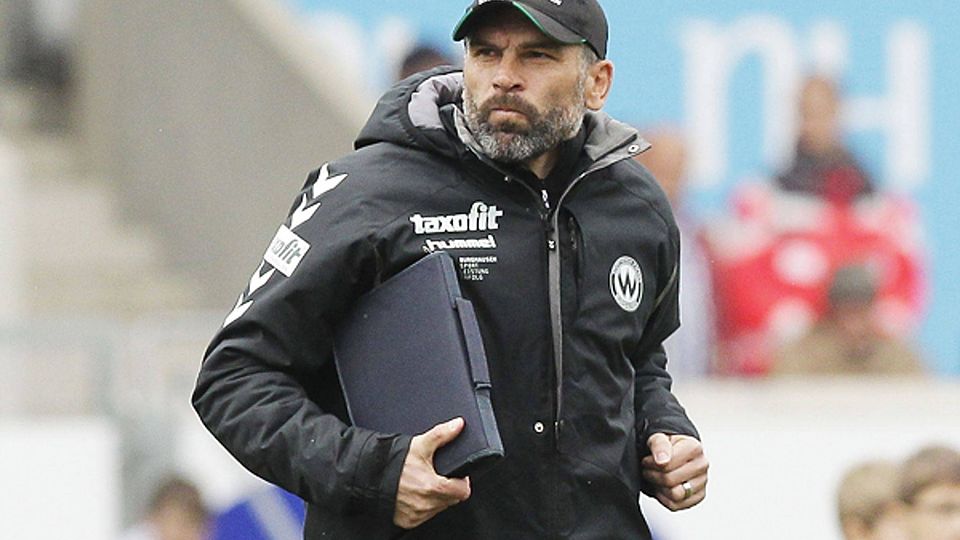 Wacker-Cheftrainer Uwe Wolf zeigt kein Pardon mit den "Trainings-Verweigerern". F: Pressefoto Eibner