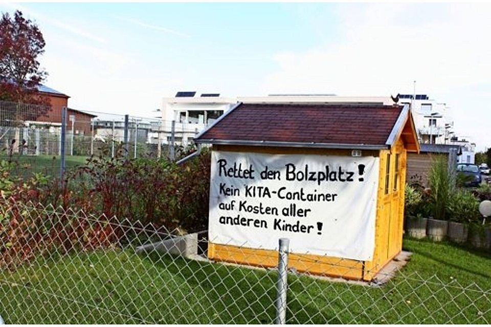 Familien wollen den geplanten Interimsbau in direkter Nachbarschaft zum Kinderhaus Aicherweg/Layhweg verhindern. Foto: Natalie Kanter