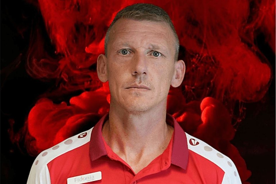 Axel Bellinghausen ist Trainer in Unterbach. Axel Bellinghausen ist Trainer in Unterbach.