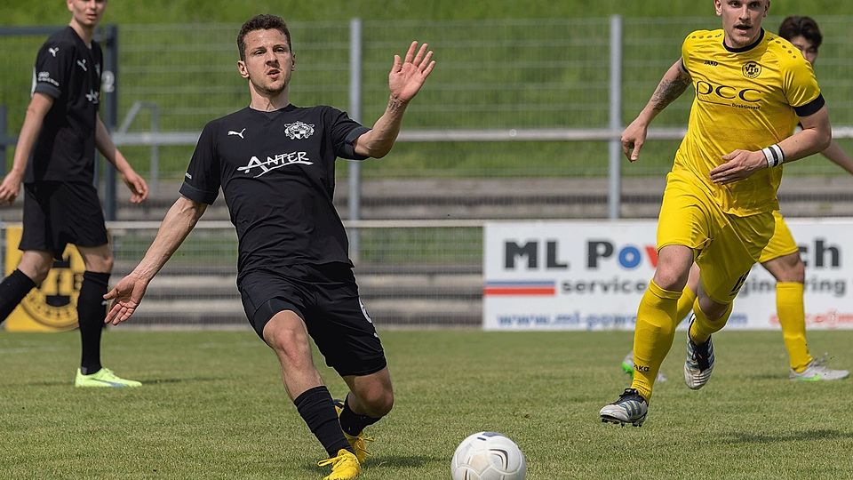 VfB 03 Hilden Schaut Zu Und Rutscht Auf Den Dritten Platz Ab - FuPa