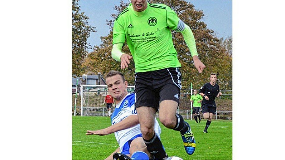 Christoph Michels (vorn) steht der SG Leck-Achtrup-Ladelund nach langer Verletzung wieder zur Verfügung.pustal