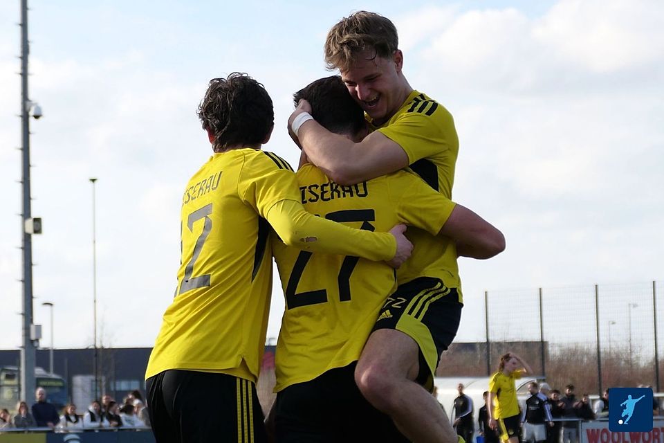 Der SuS Kaiserau jubelte im Derby beim Königsborner SV spät und fuhr damit wichtige drei Punkte im Abstiegskampf ein.