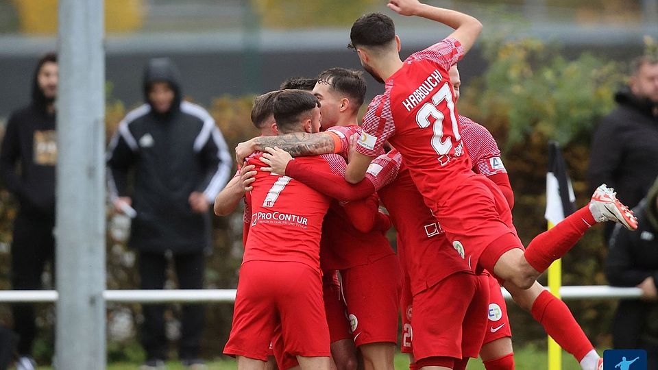 Sieg in Unterzahl: Besonders groß war die Freude bei Rot-Weiss Wittlich nach dem 2:1 über Tarforst