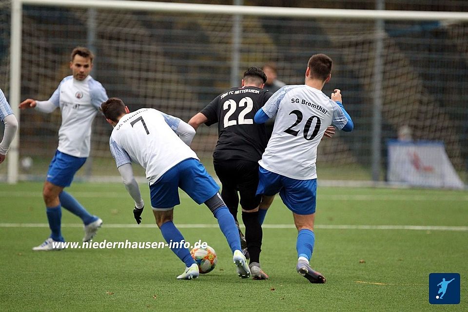 Der Türk. FC Hattersheim und die SG Bremthal trennen sich im Topspiel mit einem 5:5.