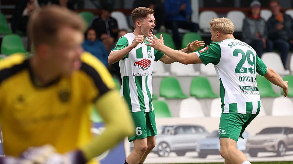 Noel Tanzer bejubelt seinen Traumtreffer – mit dem 1:0 brachte er den SVS auf die Siegerstraße.