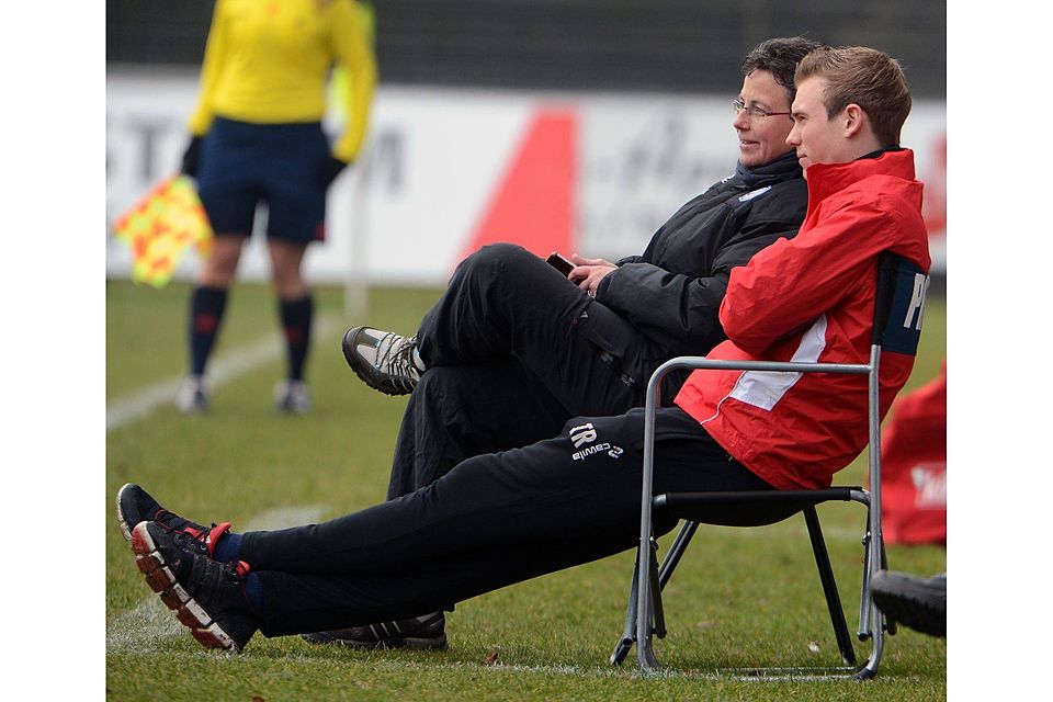 Keinesfalls zurücklehnen wollen sich SV Meppens Trainer Tommy Stroot und die Sportliche Leiterin Maria Reisinger.  F: Doris Leißing