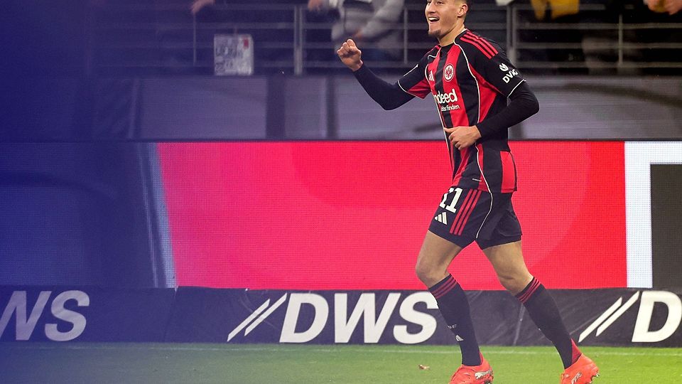 Machte sofort bei der Eintracht weiter, wo er in Elversberg aufgehört hatte: Younes Ebnoutalib traf direkt bei seinem Bundesliga-Debüt.