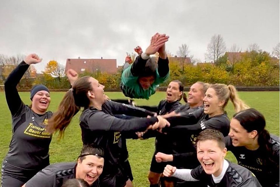 Die Damen des SC Kirchasch stehen aktuell mit 310 Punkten auf dem ersten Platz.