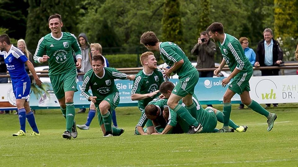 Zum ersten Mal richtigen Grund zum jubeln hatten die Spieler des SVW am gestrigen Abend! F: Guido Brennecke