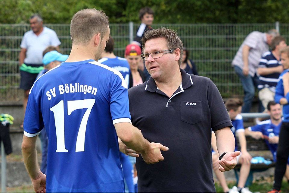 Bernd Gluiber (links) lobt Simon Hauth: &quot;Die Jungs ziehen sehr gut mit&quot; Foto (Archiv): Eibner