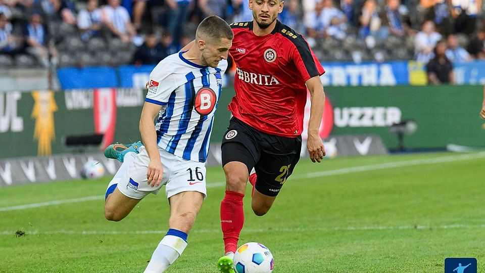 Vor fast zwei Jahren lief Nico Rieble im Trikot des SV Wehen Wiesbaden noch im Berliner Olympiastadion auf und siegte bei Hertha BSC mit 1:0. Nun hat er am Mittwochabend sein Debüt für Verbandsligist Rot-Weiß Hadamar gegeben. 