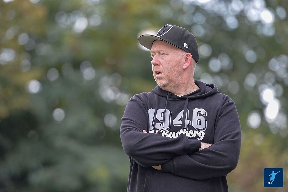 Tim Wilke testete eine Jugendspieler aus. Tim Wilke testete eine Jugendspieler aus.