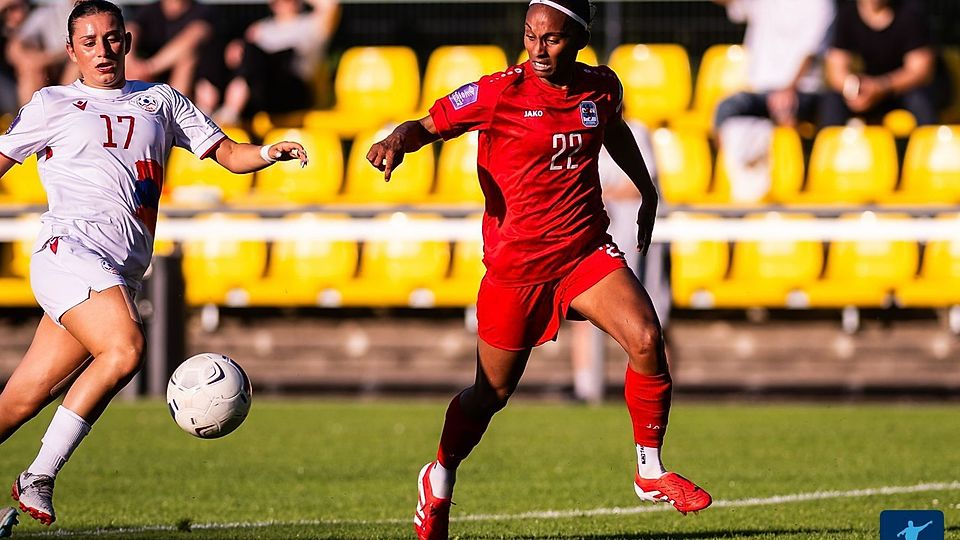 Kimberley dos Santos (r.) war die stärkste Luxemburgerin im Hinspiel gegen Israel