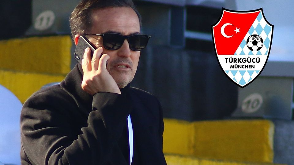Hasan Kivran, Präsident von Türkgücü München, telefoniert während eines Spiels in der 3. Liga.