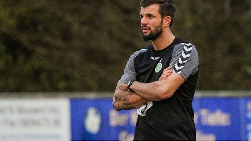 War nicht zufrieden mit der Leistung seiner Mannschaft: FCE-Coach Fabian Aupperle. F: Riedel