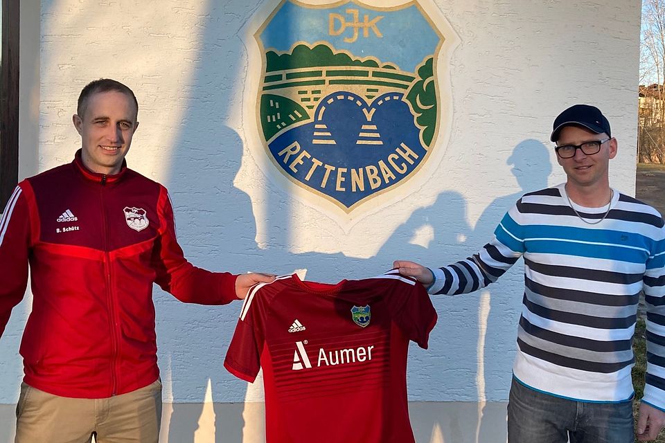 Zur neuen Saison übernimmt Marco Schmidtke bei der DJK Rettenbach das Traineramt. Abteilungsleiter Bernhard Schütz (l.) ist guter Dinge.