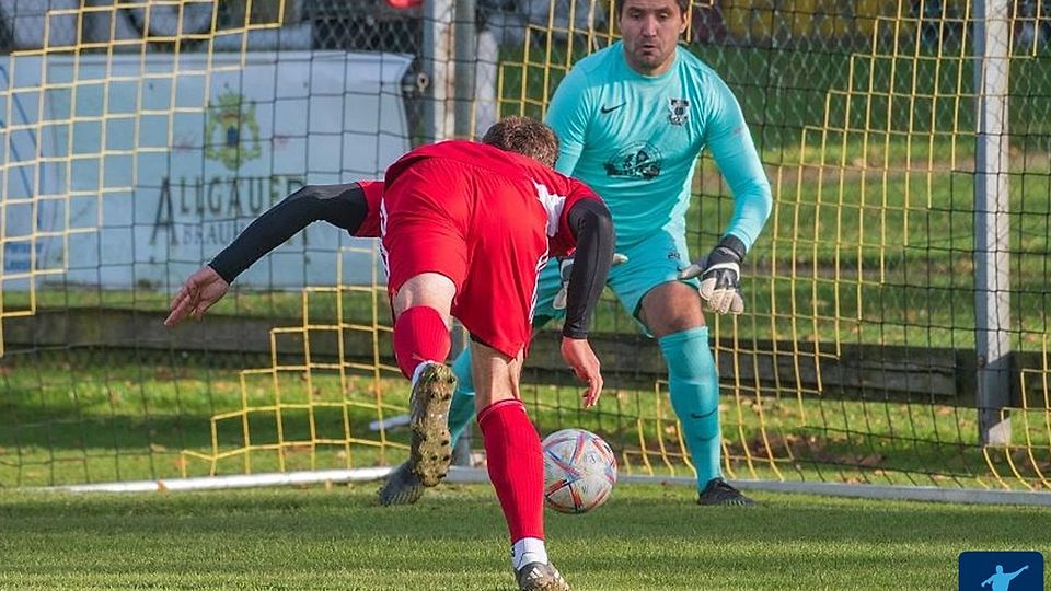 Fünf Gegentreffer musste der Neugablonzer Keeper Dennis Starowoit beim neuen Spitzenreiter SG Betzigau/Willdpoldsried hinnehmen.