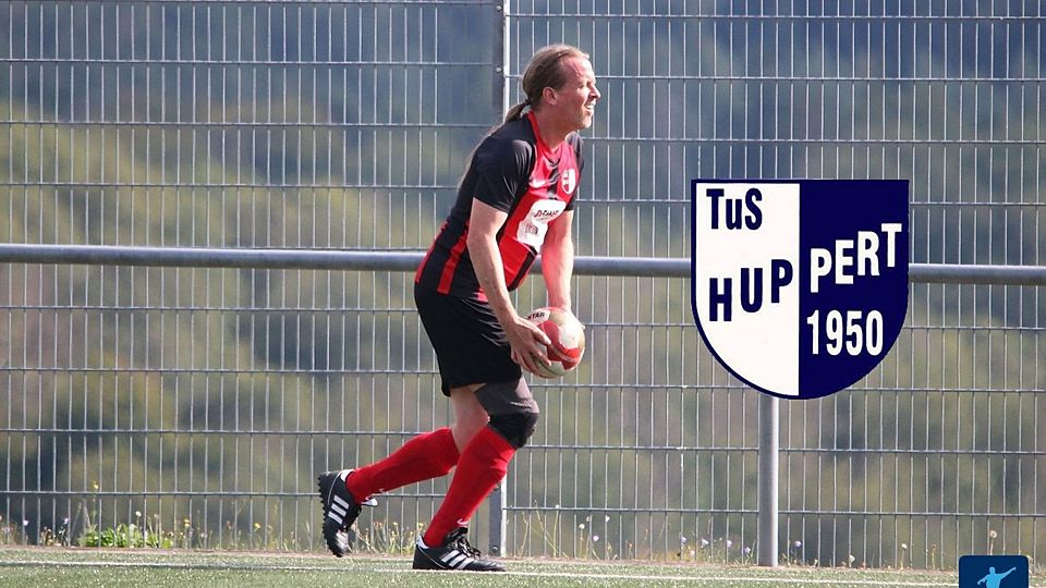 Henning Leez ist noch mit 47 Jahren für den TuS Huppert am Ball. 