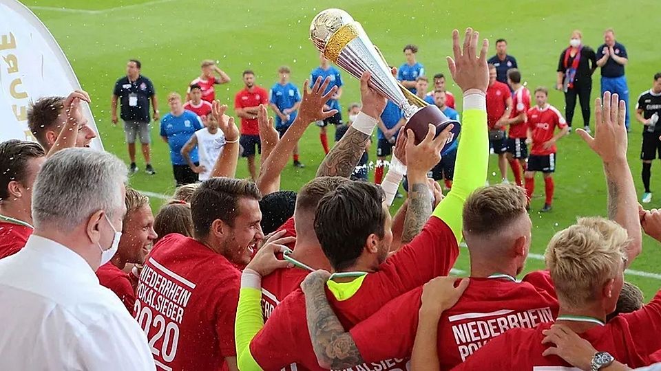 Pokal-Verteidiger Rot-Weiss Essen tritt beim Bezirksligisten Sportfreunde Neuwerk an.