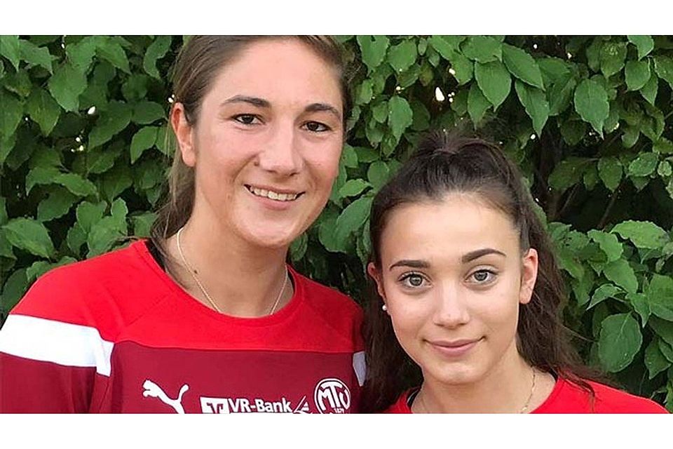 Lena Schedo (links) und Sina Arweiler sind neu beim Bayernligisten MTV Dießen.	F.: Nico Weis