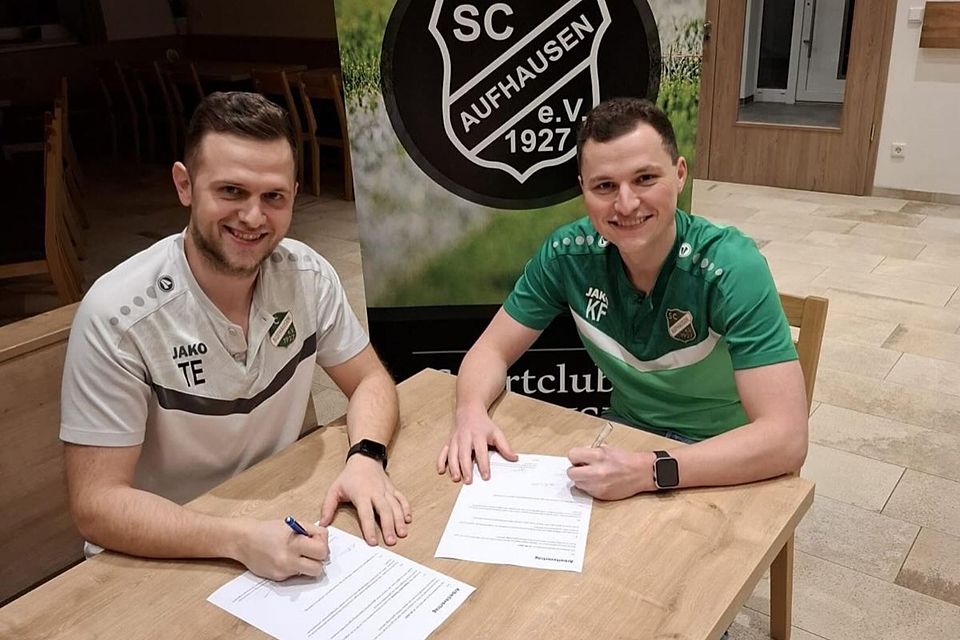 Thomas Eisenreich (li.) und Karl Feicht halten dem SC Aufhausen die Treue 