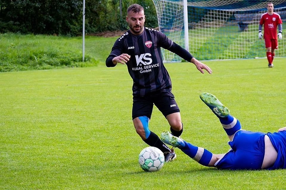 Zum Umwerfen: Die Torquote von Benhur Bayir (links) ist exzellent in dieser Saison in der A-Klasse Bad Kreuznach.