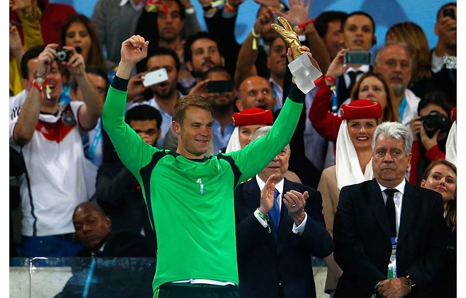 Manuel Neuer feierte 2014 mit Deutschland den Gewinn der Weltmeisterschaft und wurde auch zum besten Torhüter des Turniers ausgezeichnet. 